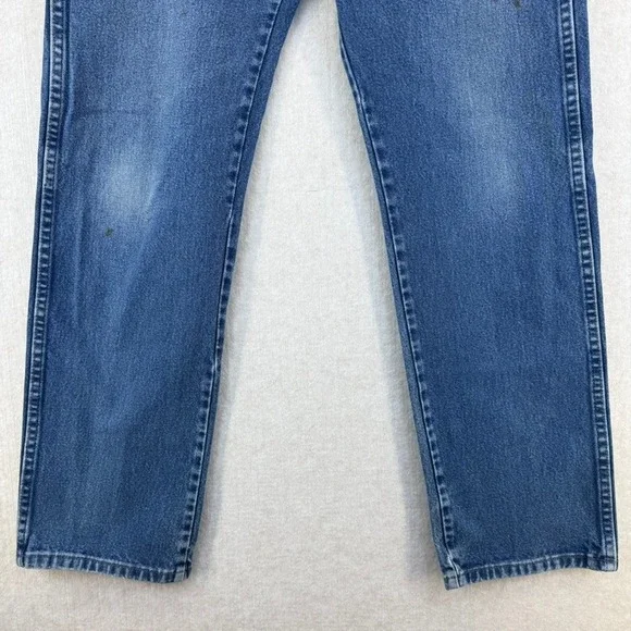 Vtg Wrangler Mens Blue Denim Jeans 34 x 34 Straight Leg Classic Fit Button Fly - Picture 4 of 8